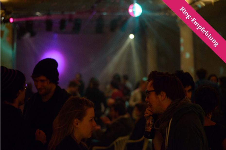 Debatten im Discokugelschein: Am Donnerstagabend auf dem 100° Festival in den Sophiensaelen