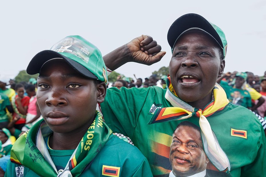Die ZANU-PF-Gefolgschaft hält sich trotz der Misere an Präsident Mnangagwa. Was sollte sie auch sonst tun?
