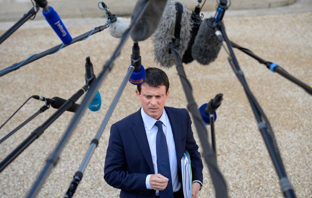 Manuel Valls genießt die Aufmerksamkeit. Premierminister büßen in Frankreich traditionell für angeschlagene Präsidenten