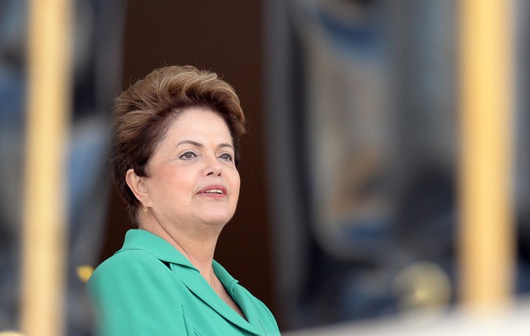 Die 66-Jährige ist das erste weibliche Staatsoberhaupt Brasiliens. Die Bilanz ihrer ersten Amtszeit: Mehr Wohlstand für viele, aber grundsätzliche Probleme bleiben ungelöst