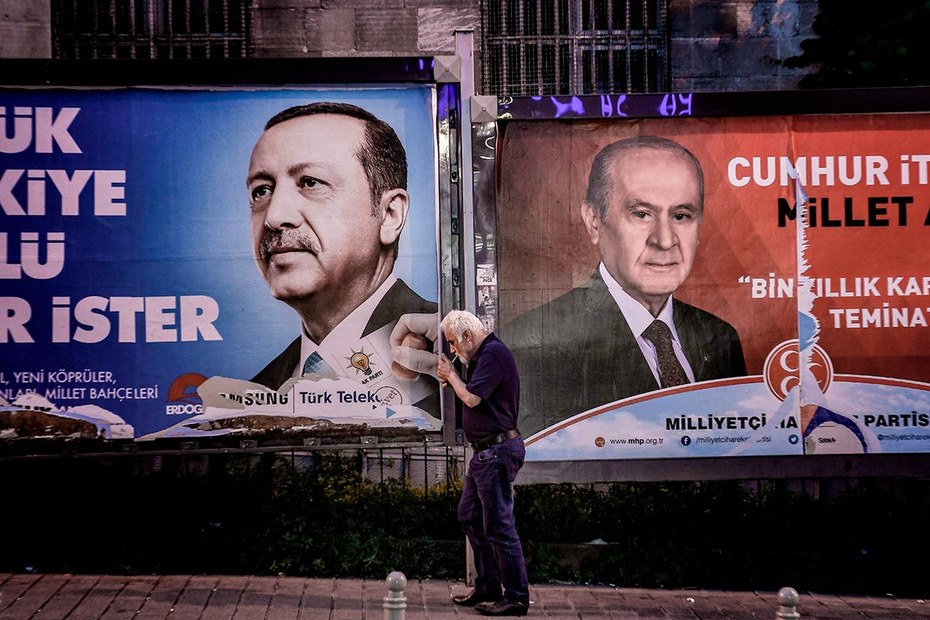 Erdoğans Macht steht bei diesem Votum auf des Messers Schneide