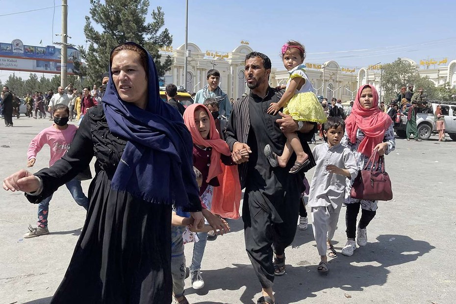 Kabul, 16. August: Eine Familie auf dem Weg zum Flughafen