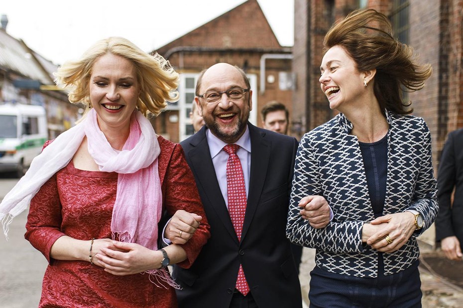 Wichtige Stützen für Martin Schulz: Manuela Schwesig (links) und Katarina Barley