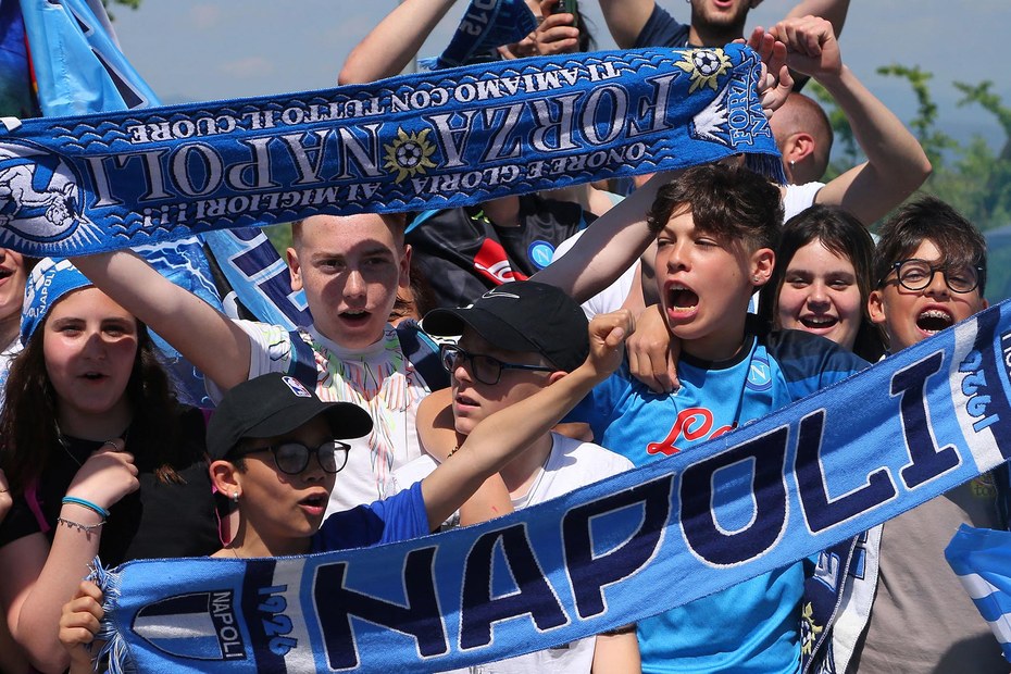 Fans des SSC Neapel feiern die erste Meisterschaft nach 33 Jahren