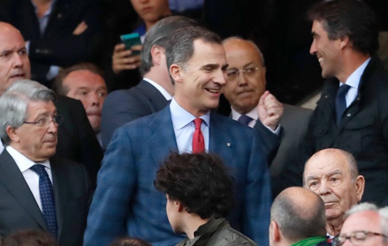 König Felipe ist in diesen Tagen nicht nur als Fan bei Atletico Madrid, sondern auch als Staatsoberhaupt gefragt