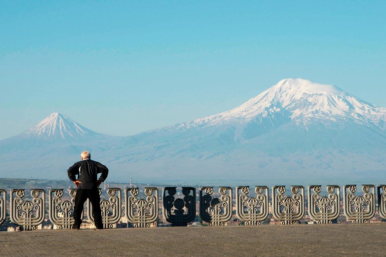 Genozid an den Armeniern: Im Abenddunst verirrter Ararat
