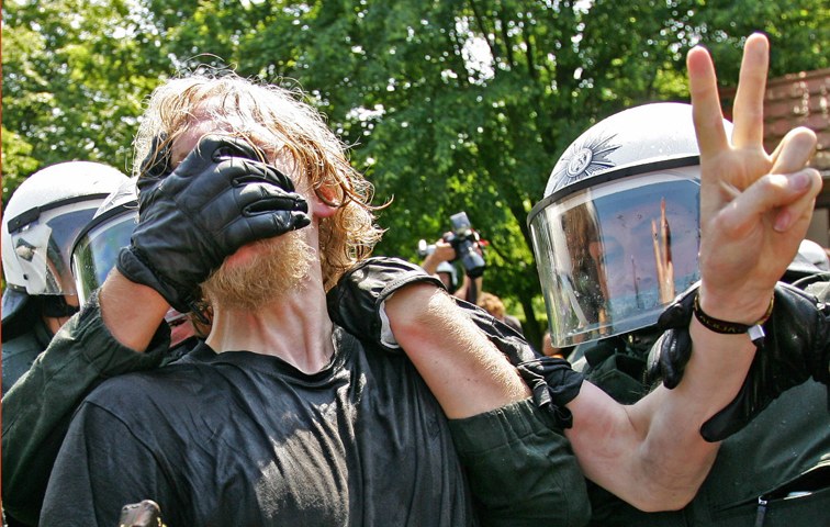 Der größte Polizeieinsatz in der Geschichte der BRD: G8-Proteste rund um Heiligendamm 2007