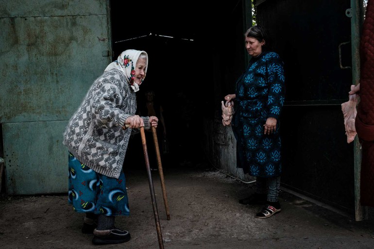 Ältere Frauen in der Ukraine: Die Vergessenen des Krieges