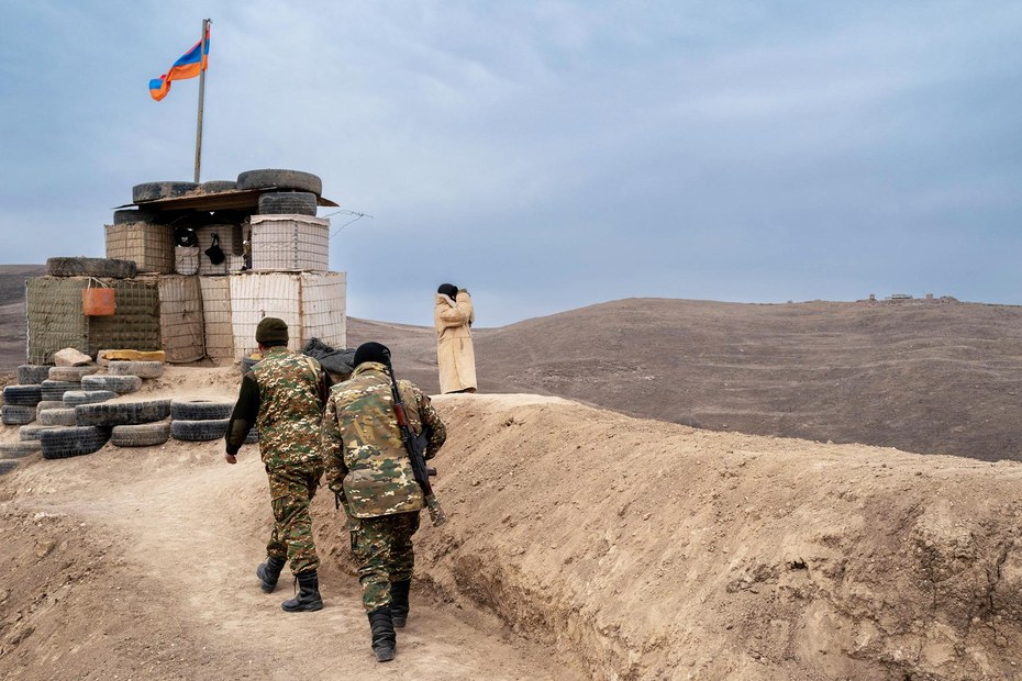 Armenischer Militärposten nahe des Latschin-Korridors