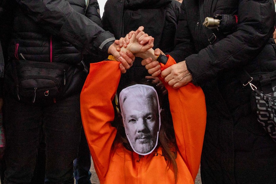 No estradizione! Solidarity rally for Julian Assange in Milan, March 2024