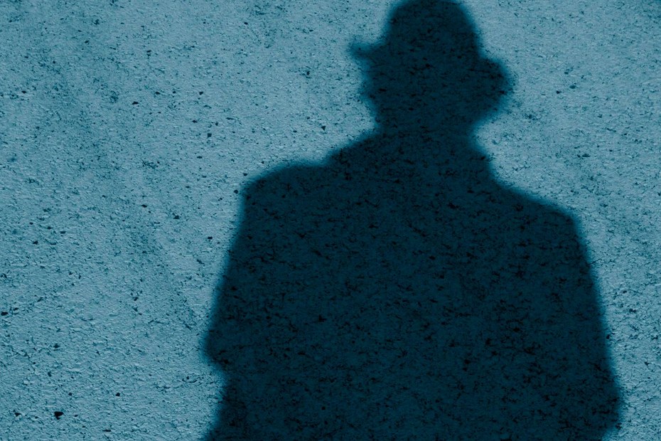 Der klassische Detektiv trägt Hut – die modernen Detektiv:innen gerne auch mal keinen