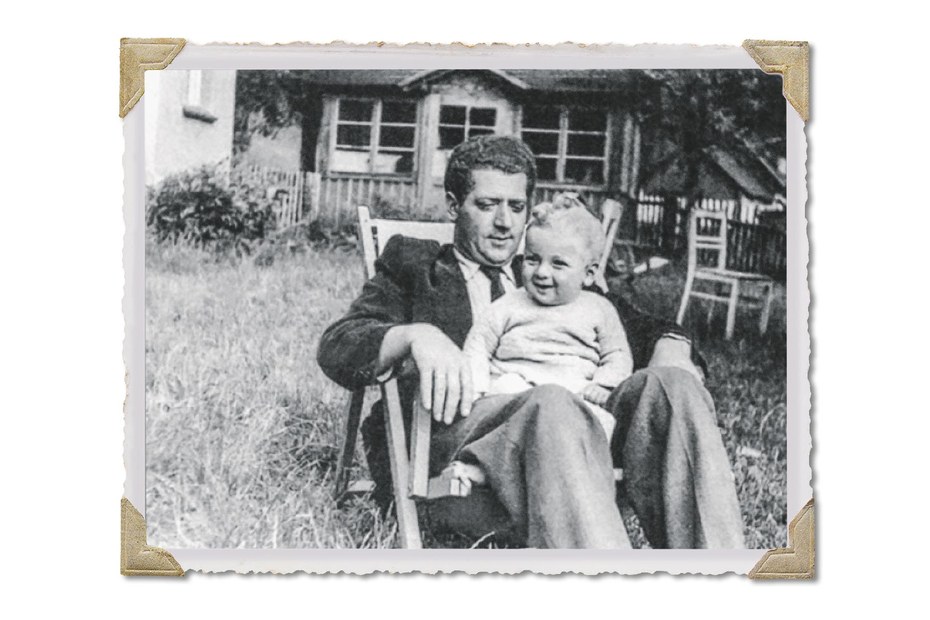 Marcel Reif mit seinem Vater in Schlesien, 1953