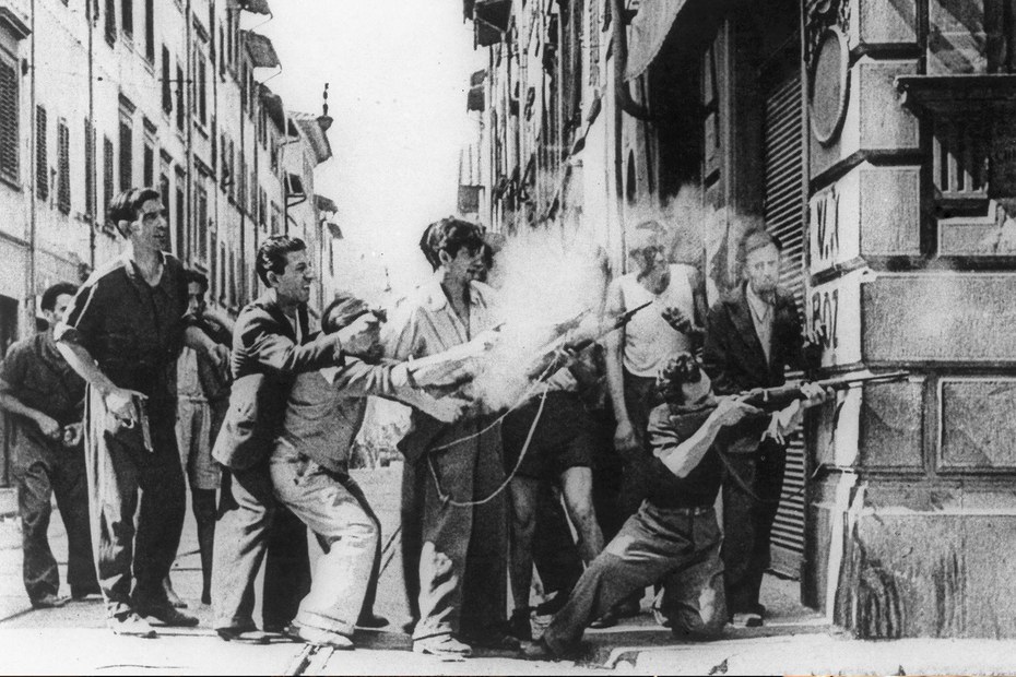 Zweiter Weltkrieg: Italienische Partisanen in den Straßen von Florenz