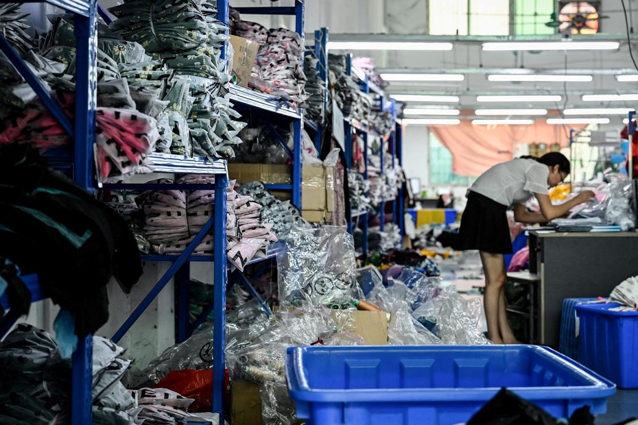 Versorgt Fashion-Fans regelmäßig mit Stoff: Textilfabrik in Guangzhou, China