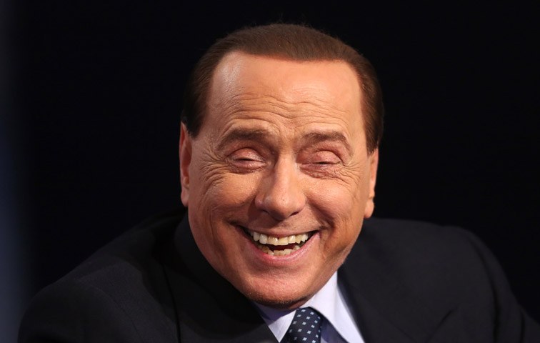 Kämpft verzweifelt gegen den eigenen biologischen Verfall: Silvio Berlusconi