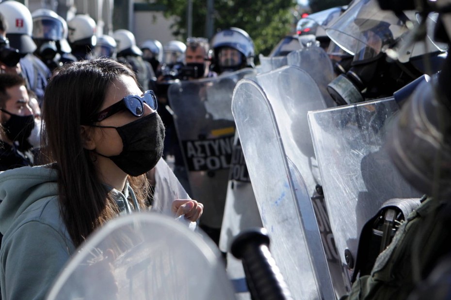 In Athen kommt es immer wieder zu Protesten, die der Staat versucht, mit Hilfe der Polizei unter zu Kontrolle zu bekommen
