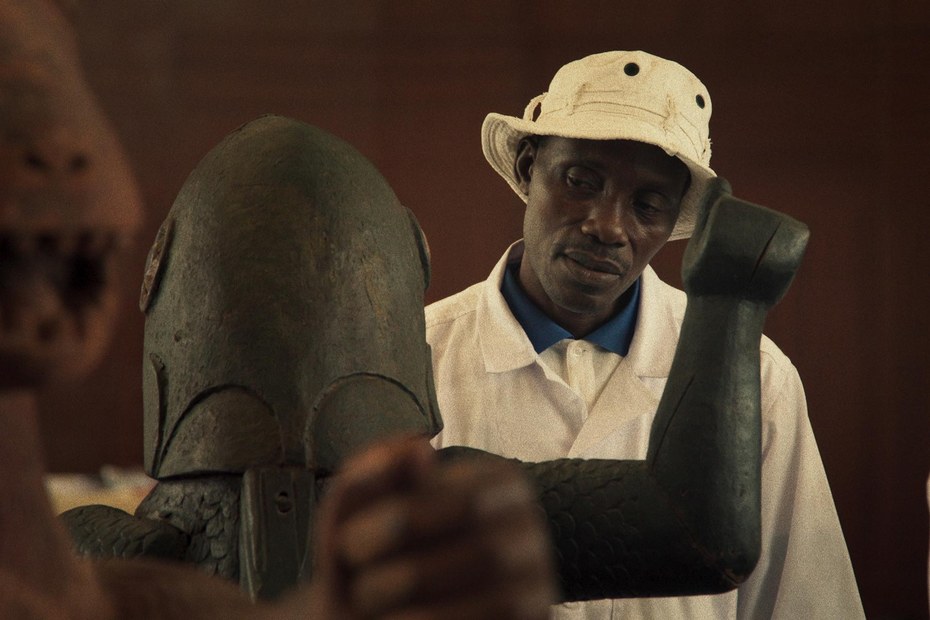 Die Dokumentation „Dahomey“ über die Rückgabe der Benin-Bronzen hat bei der 74. Berlinale den Goldenen Bären gewonnen