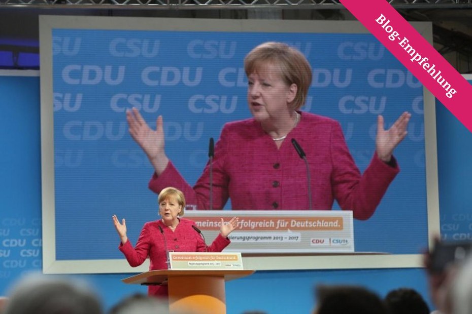 Ob Merkel Worte gegen die Schwesterpartei richten wird? Im Sommer 2013 machte sie jedenfalls noch fröhlich Wahlkampf für die CSU