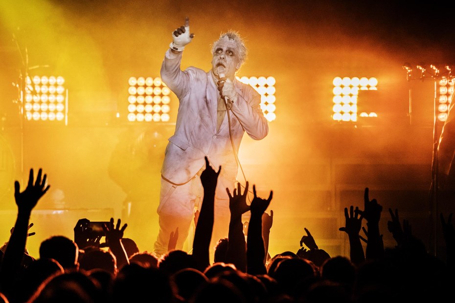 Till Lindemann, Frontmann der Band Rammstein, auf einem Konzert 2020 in Stockholm, Schweden