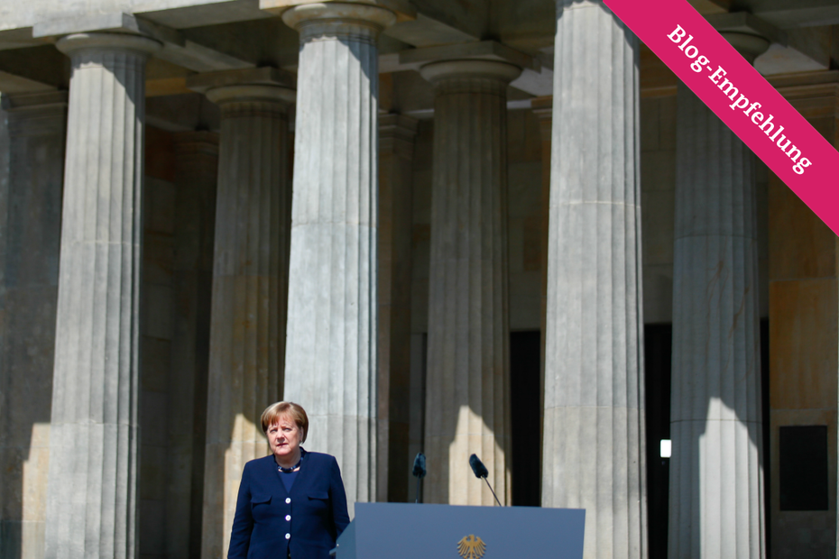 Kanzlerin Angela Merkel bei der Gedenkveranstaltung zum 75. Jahrestag des Endes des Zweiten Weltkriegs in Berlin