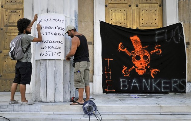 Bankgebäude sind derzeit in Europa häufig das Ziel von Anschlägen wie hier in Athen