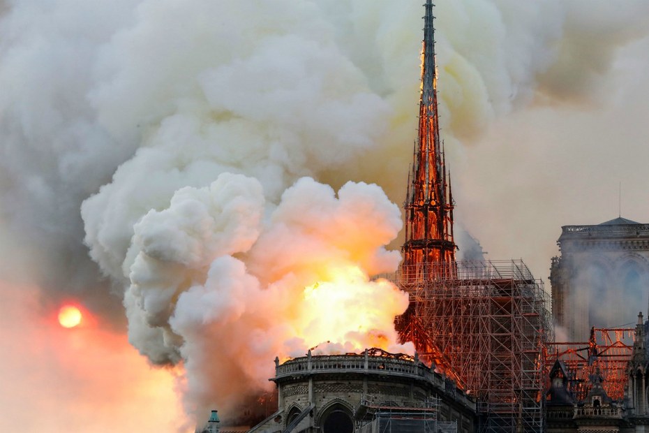 Auch unsere Köpfe bringt der Brand von Notre-Dame zum Qualmen
