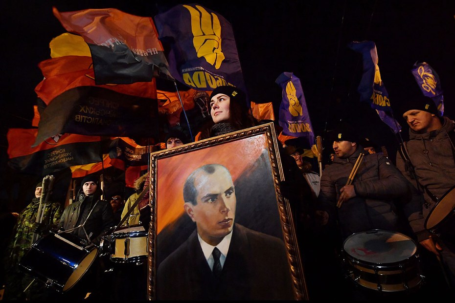 Zum 110. Geburtstag des vermeintlichen Helden marschierten am 1. Januar Tausende mit Fackeln durch Kiew