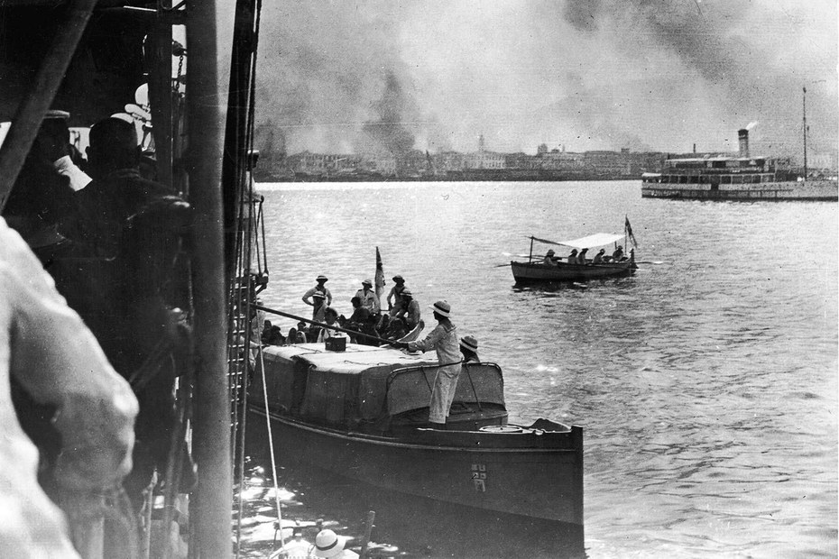 Smyrna, das heutige Izmir, im Jahr 1922: Einwohner fliehen vor den Truppen Kemal Atatürks