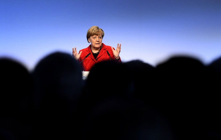 Angela Merkel vor dem Bundesverband der Deutschen Industrie (BDI)