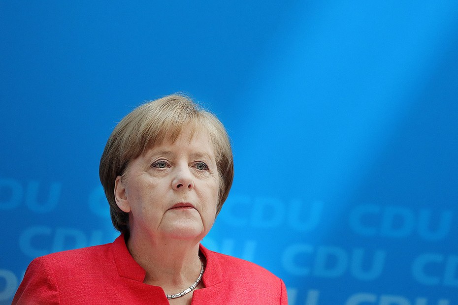 Wenn Politik aus der Bearbeitung des Rohstoffs Macht besteht, vermochte es Merkel, sie in technischen Lösungen zu verarbeiten