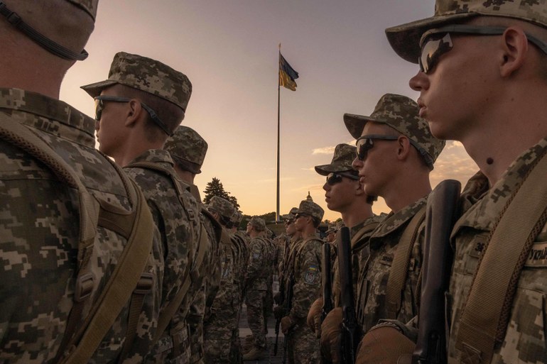 Die Ukraine rekrutiert ab sofort Männer zwischen 25 und 60 Jahren für die Armee – wer sich weigert, muss mit Konsequenzen rechnen