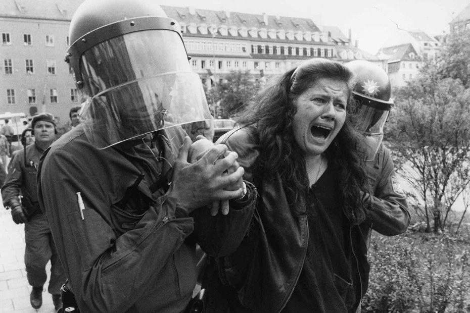 G7-Gipfel 1992: München erprobt Polizeikessel gegen friedliche Demonstranten