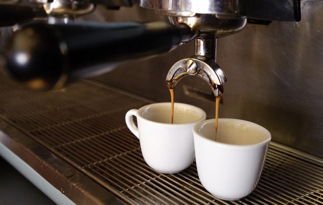 Espressoschlürfen vs. Maloche? Die Legende der faulen und fleißigen Europäer in der Krise