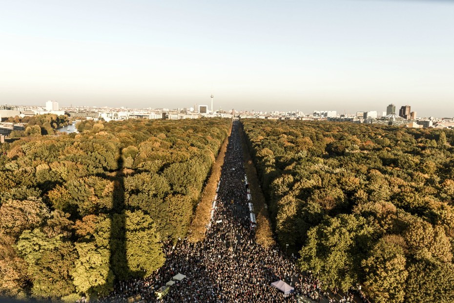 Circa 250.000 Demonstranten versammelten sich am 13.10.2018 in Berlin