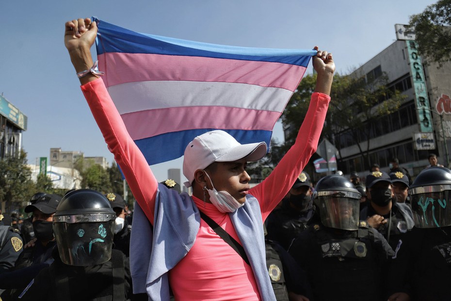 Demonstration in Mexiko Stadt gegen Sexismus und Transphobie (Archivbild)