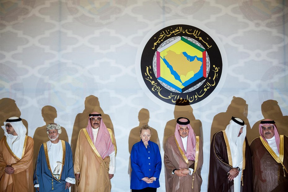 Auch hier redselig: Hamad bin Dschassim Al Thani (2. v. r.), u. a. mit US-Außenministerin Hillary Clinton, Golf-Kooperationsrat in Riad, März 2012