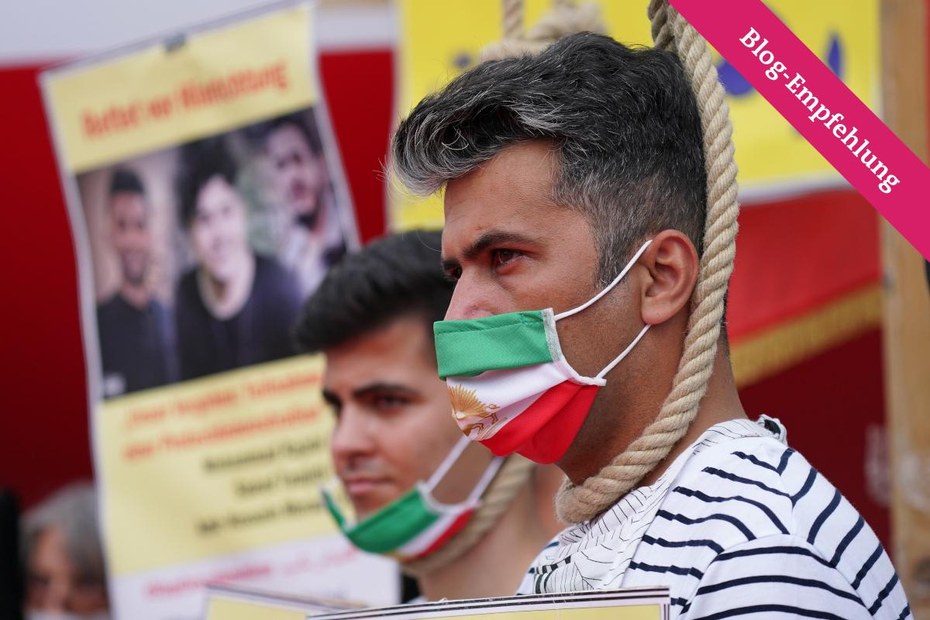 Juli 2020: Iranische Aktivisten protestieren in Berlin gegen Hinrichtungen im Iran