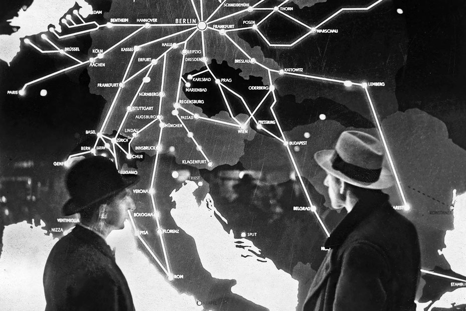 Um 1930 im Anhalter Bahnhof: Als Reisen noch Freiheit bedeuten konnte
