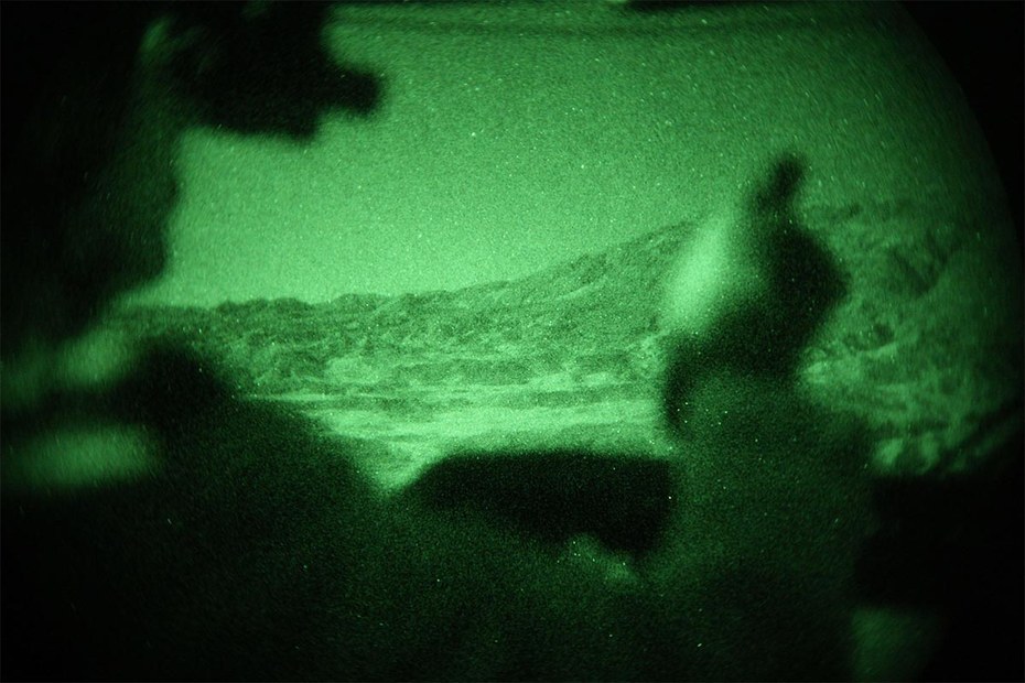 Blick durch ein Nachtsichtgerät eines US-Soldaten beim Training