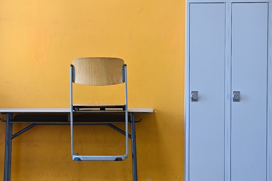 Wer darf an den Schulbänken Platz nehmen und wo bleiben die Türen verschlossen? Ein Berliner Gericht hat ein Urteil gesprochen