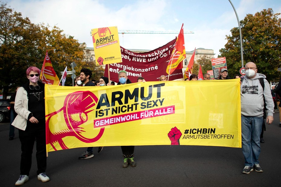Demonstration der #ichbinArmutsbetroffen-Bewegung in Berlin im Oktober 2022