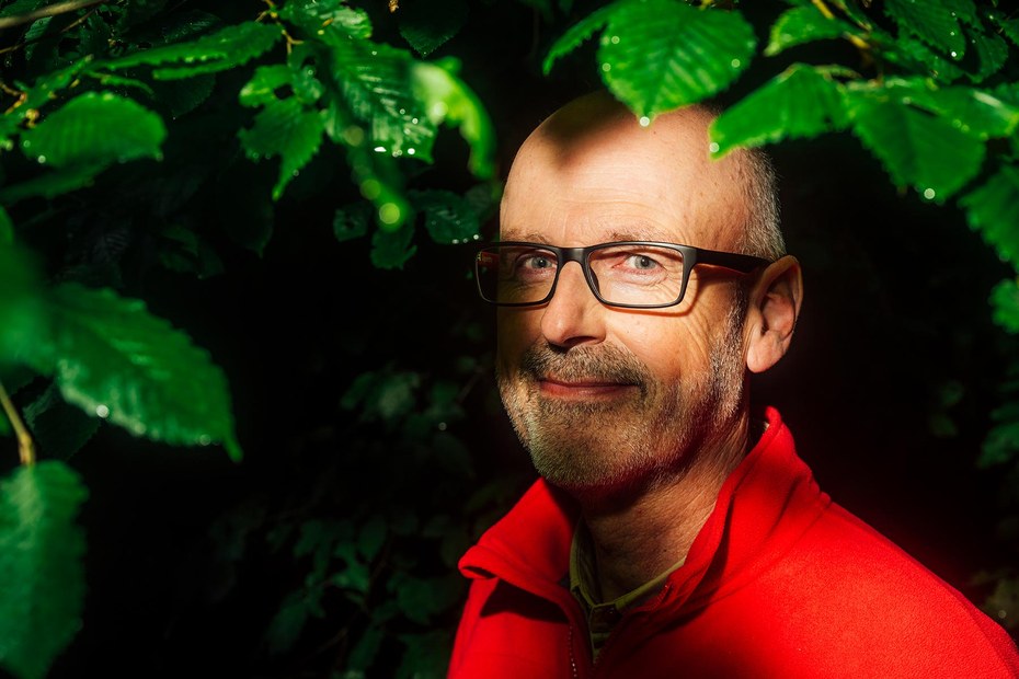 Peter Wohlleben im Interview: „Bäumen beim Trinken zuhören? Das geht mit dem Stethoskop“
