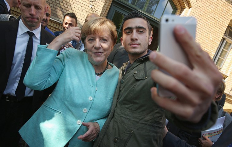 Merkels Haltung erklärt sich vor allem aus ihrem religiös bedingten Ethos heraus