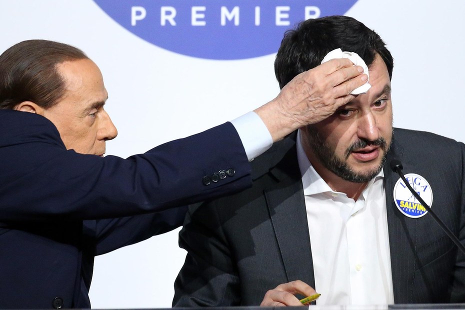 Postenvergabe unter Meloni an – da kann man schonmal ins Schwitzen kommen: Silvio Berlusconi und Matteo Salvini