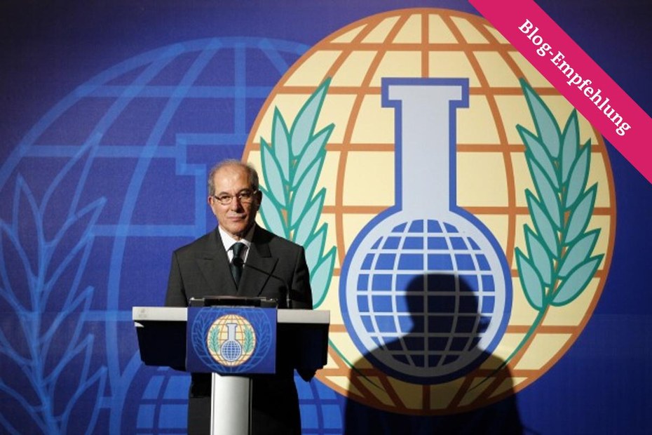 Der Generaldirektor der Organisation für das Verbot chemischer Waffen (OPCW) Ahmet Uzumcu spricht am 11 Oktober 2013 in Den Haag. Die OPCW wurde an diesem Tag mit dem Friedensnobelpreis ausgezeichnet