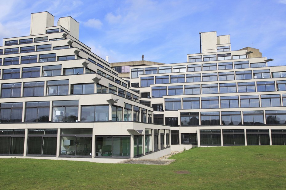 Die University of East Anglia im englischen Norwich, ein Schulbeispiel brutalistischer Architektur