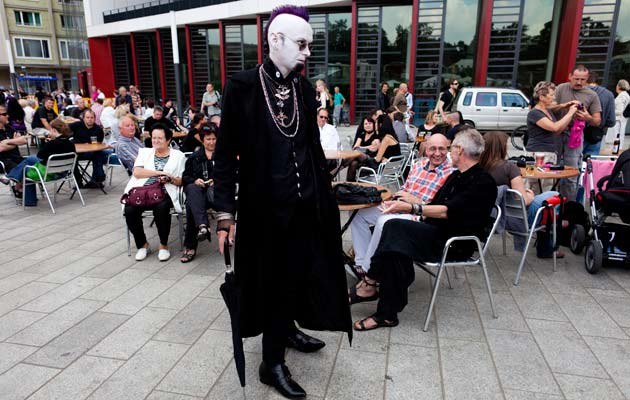 Rund 20.000 Gothic-Fans treffen sich alljährlich bei Wave-Gotik-Treffen in Leipzig