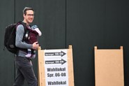 Hammer, Sicheln und Mozartkugeln: Wird ein Kommunist bald Bürgermeister von Salzburg?