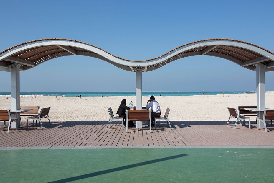 Ein Paar in Dubai. Einige Beobachter schätzen, das Gesetzespaket soll vor allem Touristen anlocken