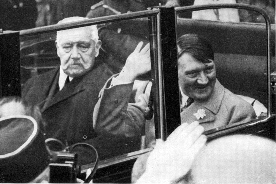 Reichspräsident Paul von Hindenburg ernannte Adolf Hitler am 30. Januar 1933 zum Reichskanzler